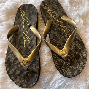 Michael Kors logo thong sandals NEW